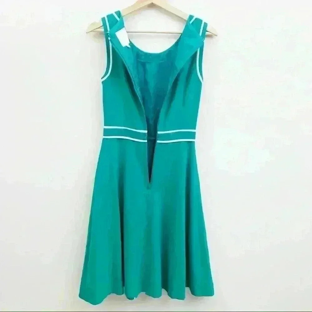 ModCloth Roving Reporter Jess in Jade - Picture 13 of 14